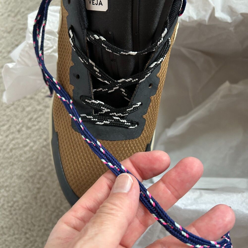 Veja NIB NWT Dekkan Alveomesh Tent Pierre Brown Black Outdoor Sneaker Size 39 - Picture 10 of 12